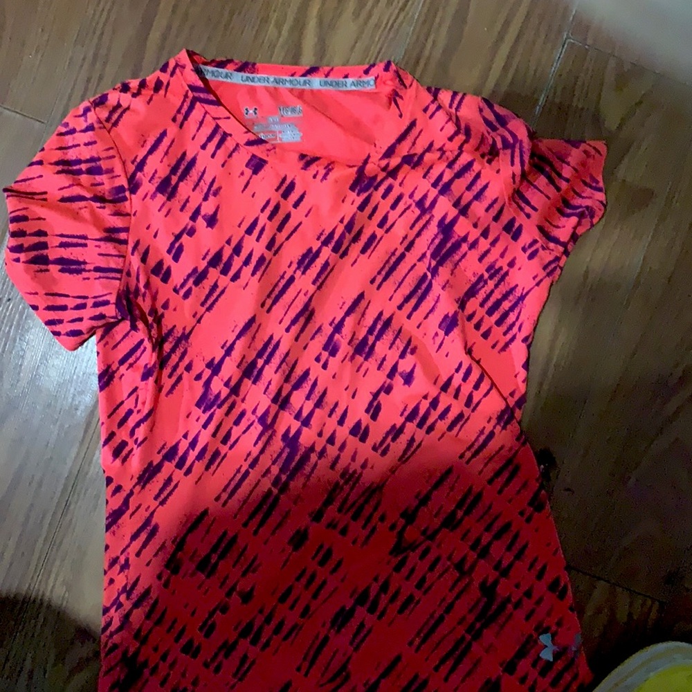 Under armor/ fitted/ youth large